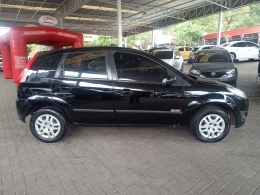 FORD - FIESTA - 2011/2012 - Preta - R$ 33.900,00
