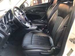 CHEVROLET - CRUZE - 2012/2013 - Branca - R$ 57.900,00