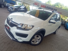 RENAULT - SANDERO - 2015/2015 - Branca - R$ 47.900,00