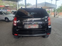 RENAULT - DUSTER - 2012/2013 - Preta - R$ 48.900,00